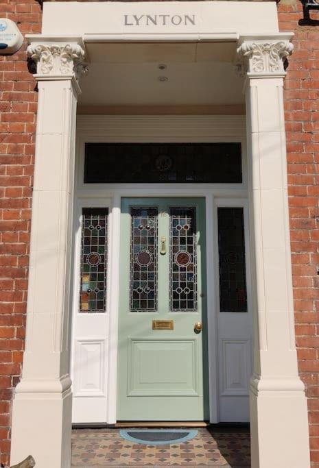 Escape To The Coast In A Luxurious Private Apartment Herne Bay Exterior foto