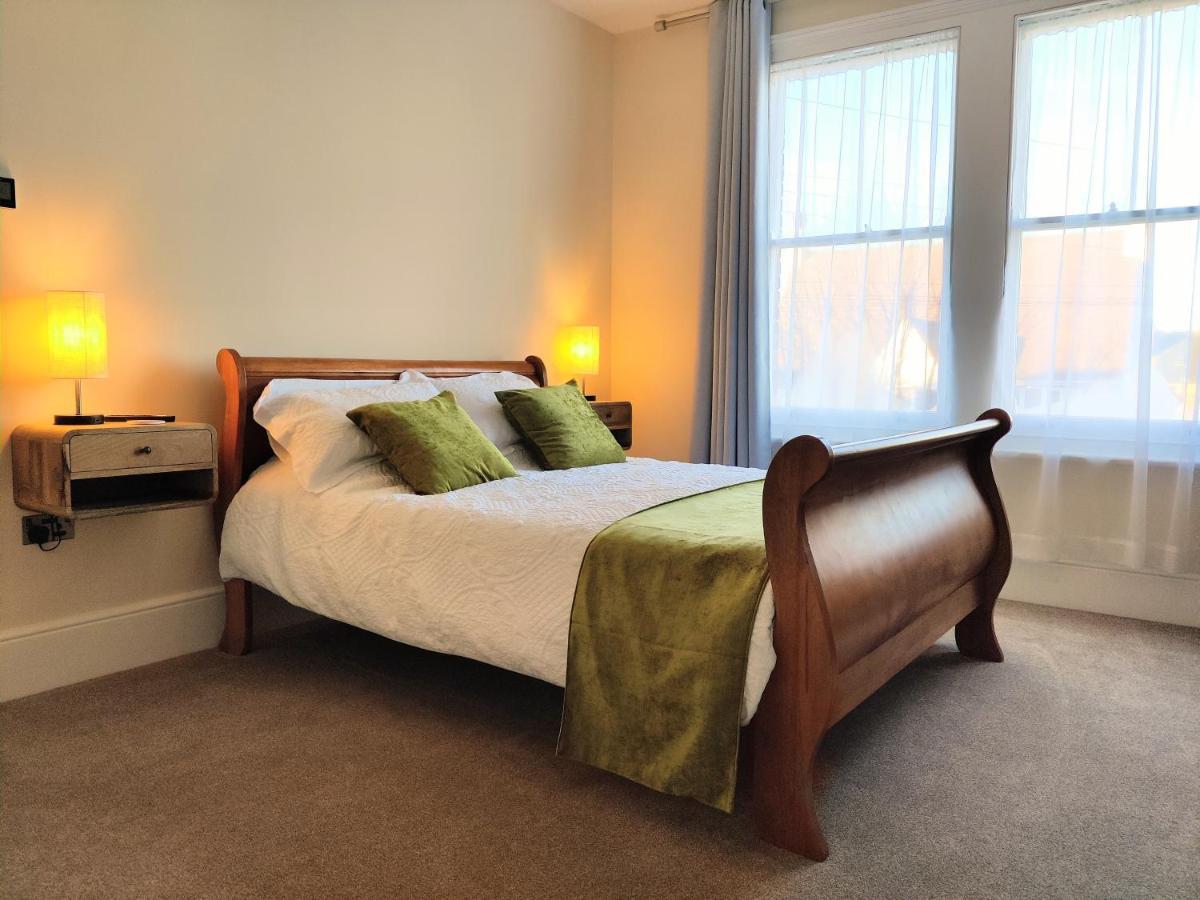 Escape To The Coast In A Luxurious Private Apartment Herne Bay Exterior foto